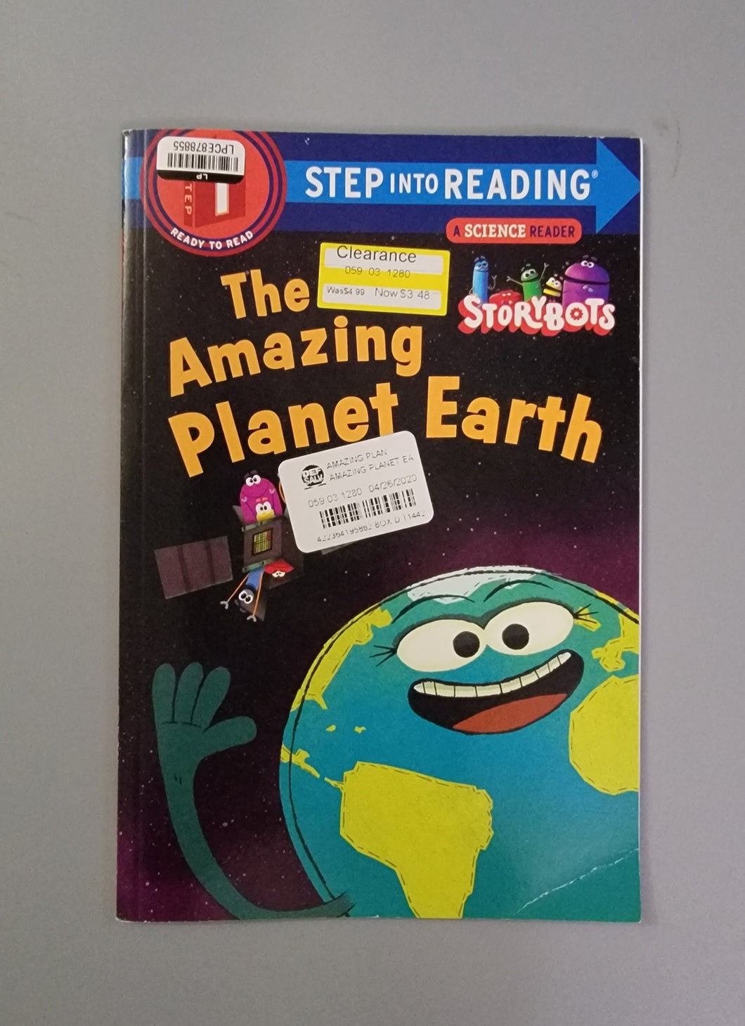 The Amazing Planet Earth (StoryBots) (Step into Reading) Paperback – Illustrated, September 5, 2017