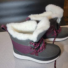 Load image into Gallery viewer, Girls&#39; Sidney Winter Boots - Cat &amp; Jack, Gray / Sidney, Size 3, Read
