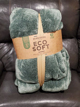 Load image into Gallery viewer, Berkshire Life Eco Soft Blanket, Heather Green, King
