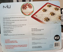 Load image into Gallery viewer, Miu Non-Stick Silicone Baking Mats  3-pack
