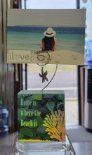 Load image into Gallery viewer, Photo Block Clip with Starfish Charm &amp; &quot;Home is Where the Beach is&quot; Wood Grain
