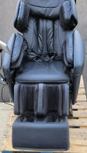 Load image into Gallery viewer, Elite Robo Pad Massage Chair (Black)  **FOR PARTS ONLY**

