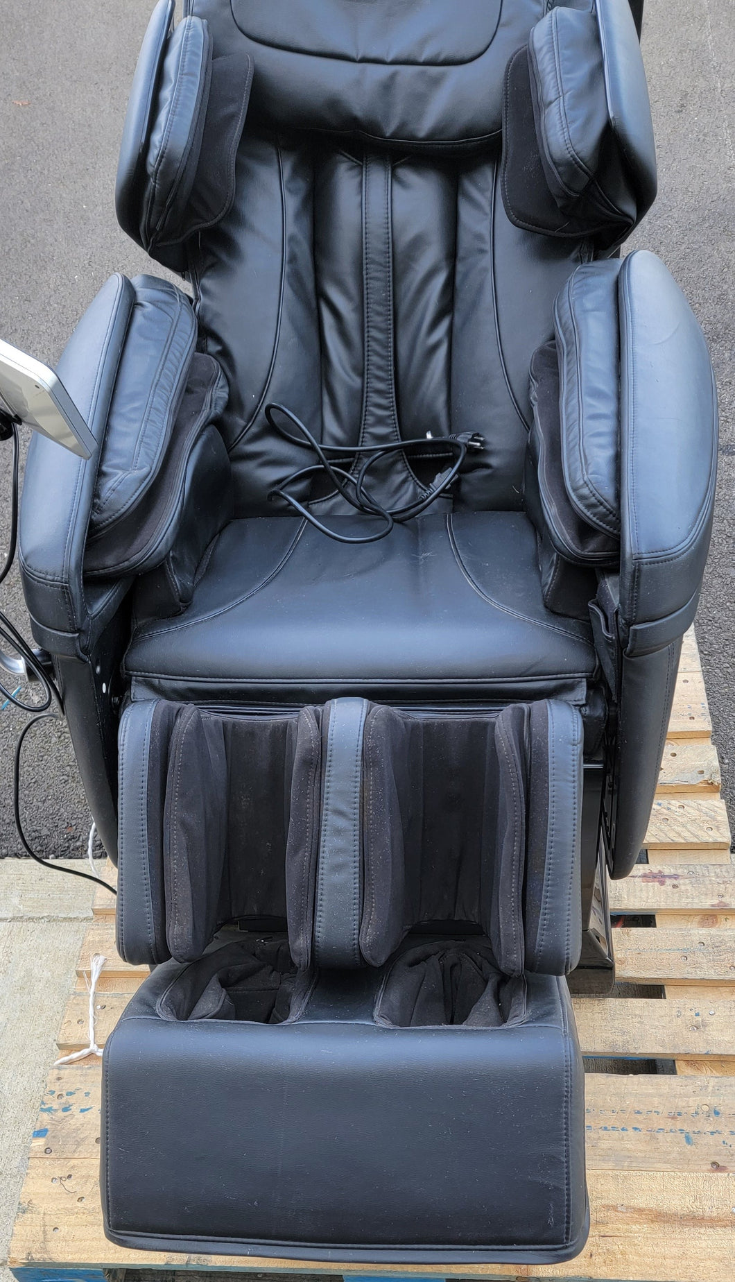 Elite Robo Pad Massage Chair (Black)  **FOR PARTS ONLY**
