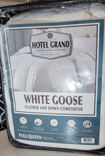 Load image into Gallery viewer, Hotel Grand, 240 TC Luxury White Goose Feather + Down Comforter Full/Queen
