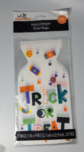 Load image into Gallery viewer, Halloween 5x9 inch treat bags, 20-pack with ties White with Trick or Treat
