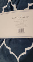 Load image into Gallery viewer, Monte &amp; Jardin Ultra Plush Throw 60 x 70 in (Navy Pattern)
