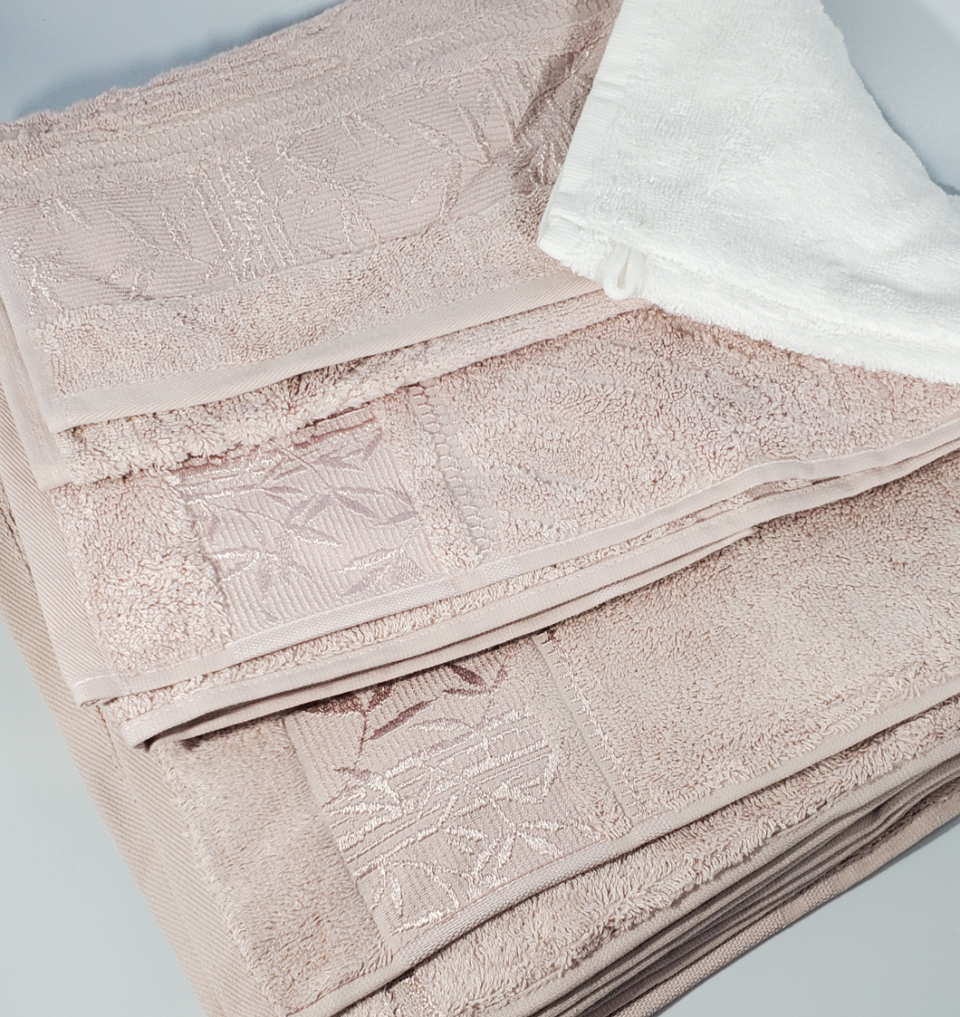 Bamboo VIP Luxury/Spa Bath Towel Set 4 Piece, Soft, Absorbent and Sustainable Luxury Bath, Face and Hand Towel, Dusty Rose